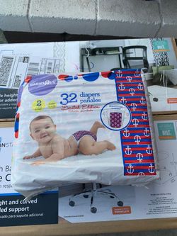 6 new packs. Each pack has 32 diapers