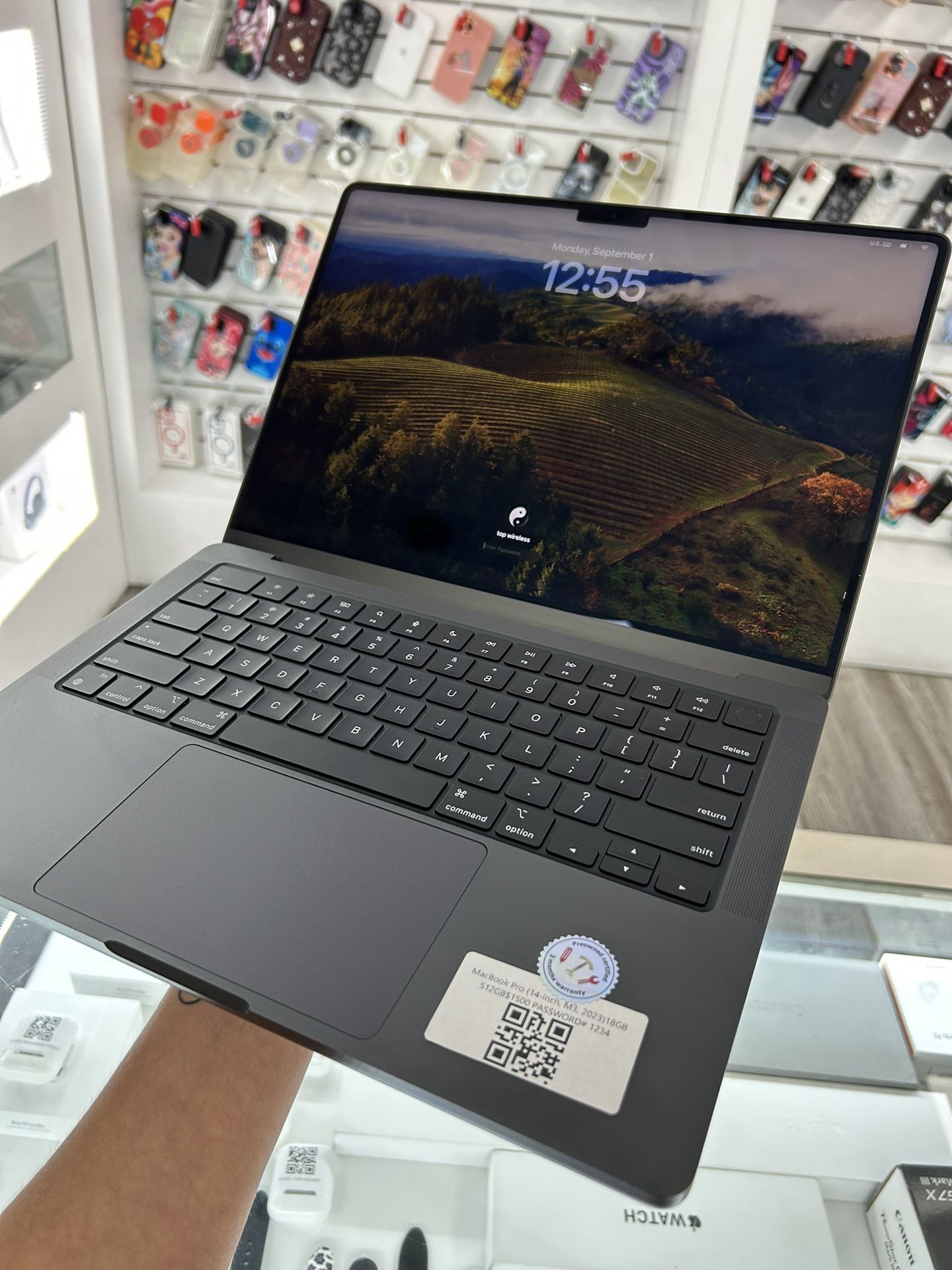 MacBook Pro 14 Inch M3 2023 18gb Ram 512gb $50 Down Payment