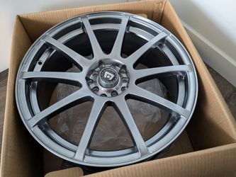 One Motegi Racing SP10 18x8 aluminum wheel hyper black