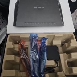 NETGEAR Nighthawk Smart WiFi Router (R7000) - AC1900