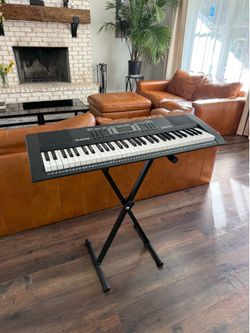 Alesis Harmony 61 MKII - Portable w/ Stand