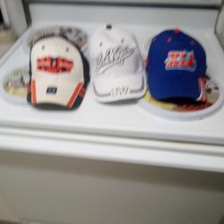 3 Caps