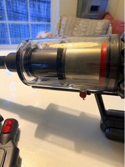 Dyson V11 Cordless Stick Vacuum – Excellent Condition