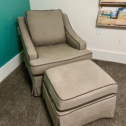 Tan Rocking Chair With Ottoman 