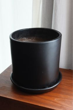 Large Matte Black Ceramic Planter with Saucer