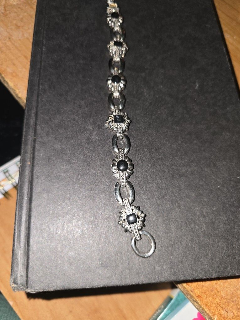 Stainless Steel And Onyx Bracelet 7 Inches