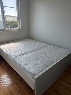 Full/double mattress with frame