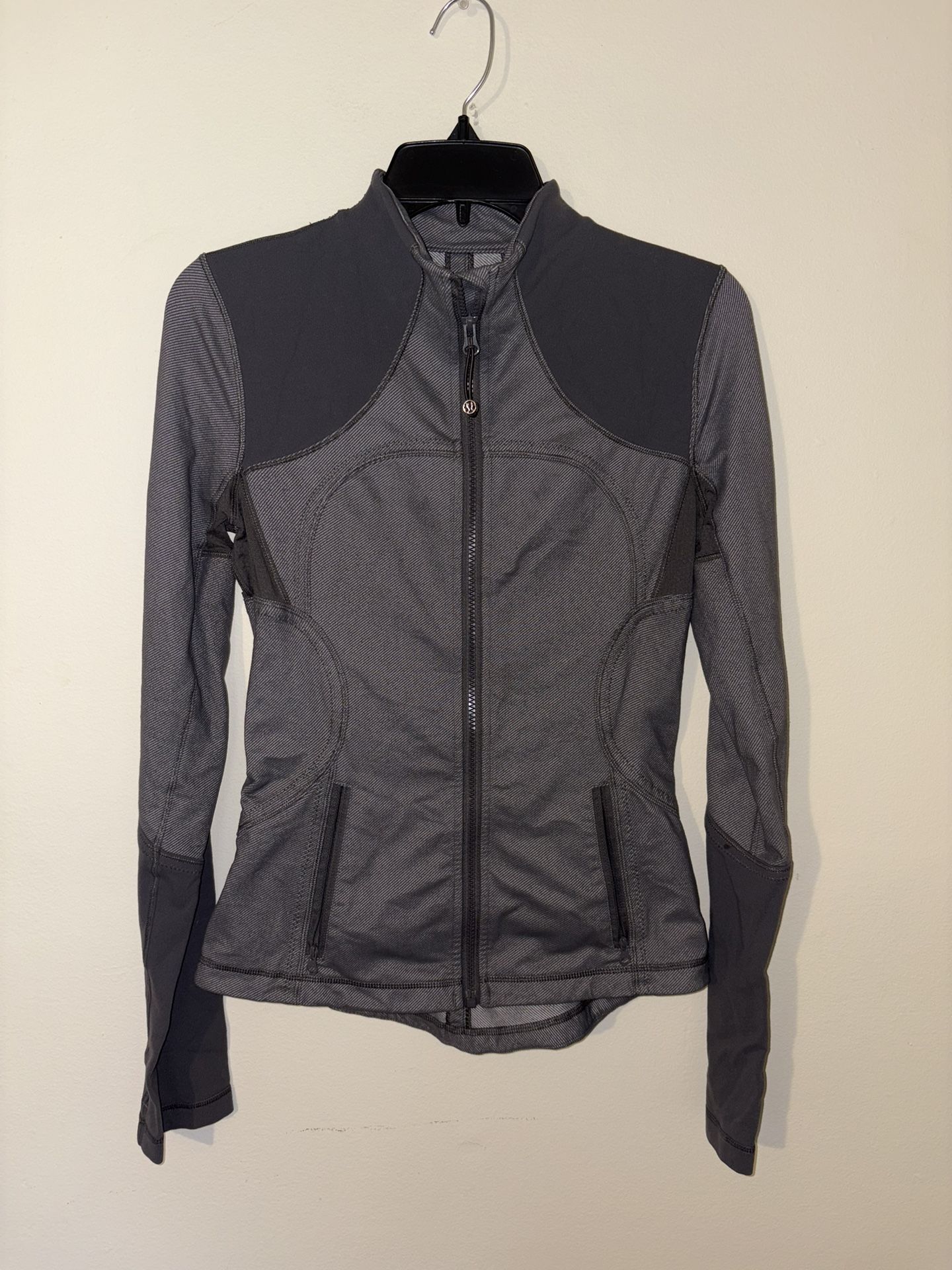 Lululemon Forme Full Zip Athletic Jacket Size Women’s 4