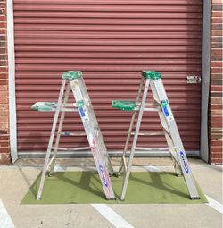 Lot Of 2 Werner 4ft. Tall 225lb. Capacity Type II Aluminum Step Ladders, Silver