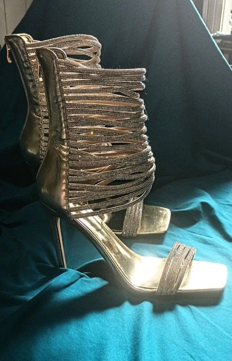 Azalea Wang Cicely Rhinestone Gladiator Strappy Sandal In Gold Size 12