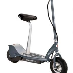 Razor Scooter 1 Day Old Good As New Ready To Go Charger Inc