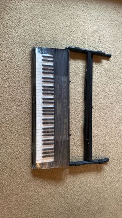 Casio CTK-2080 61-Key Portable Keyboard w/stand