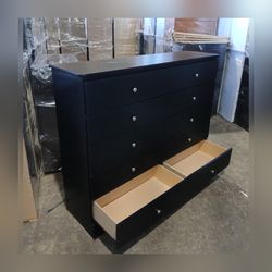 Ten drawers dresser with rails