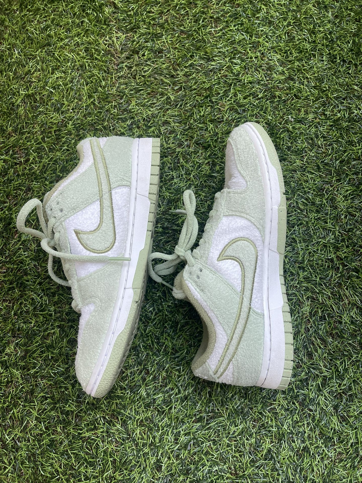 Nike Dunk Low Honeydew Fleece