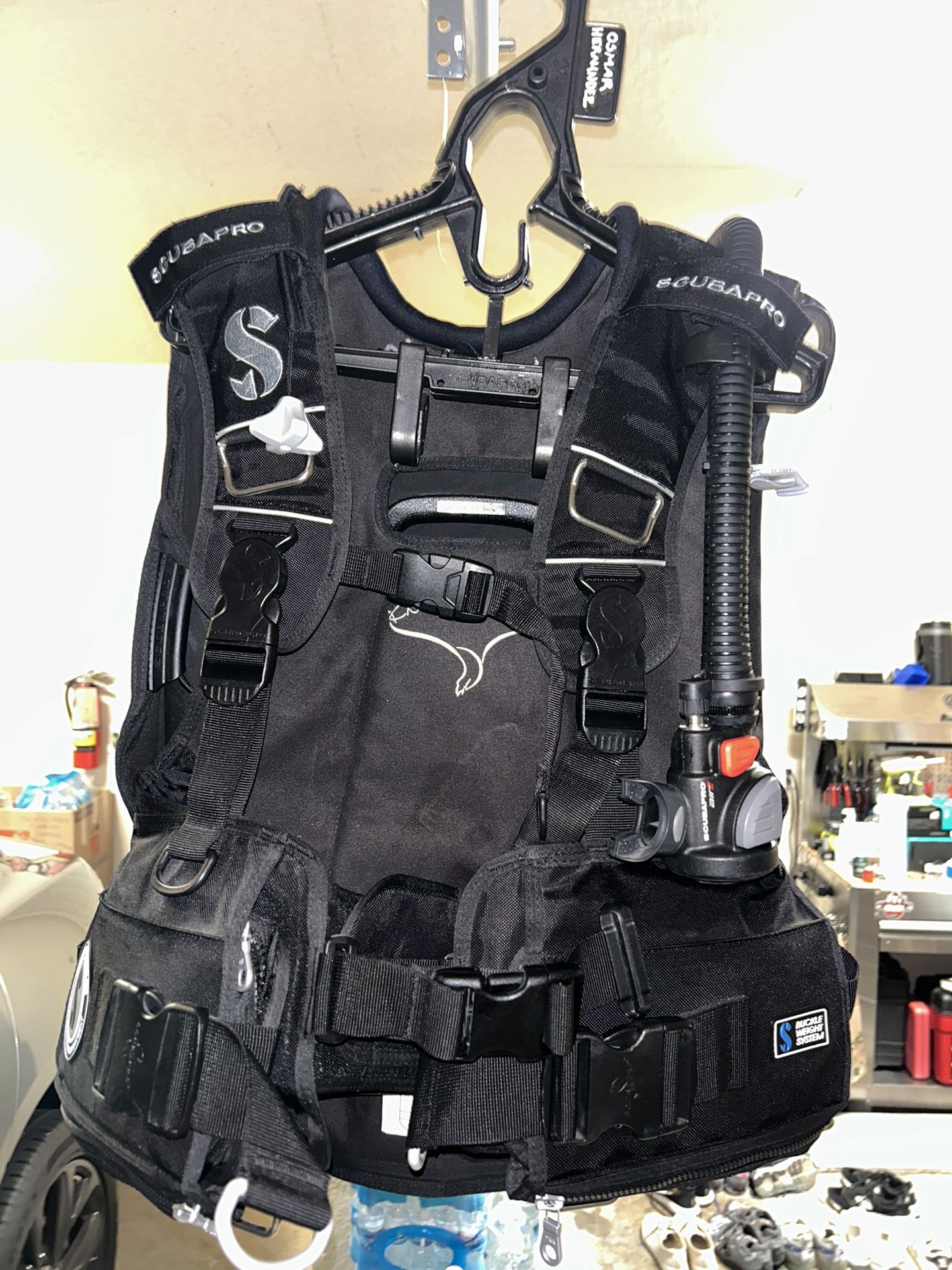 ScubaPro Knighthawk Scuba Diving Buoyancy Compensator BCD w/ Air2 - Black Large