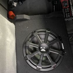 Kickers 10 Inch Subwoofer With Enclosure 