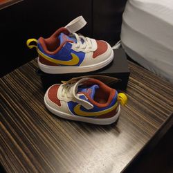 Nike Court Borough Lo