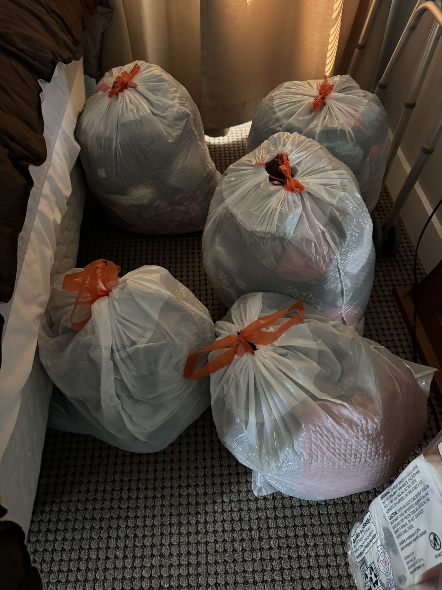 Men And Women’s Clothing 