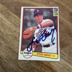 1982 Donruss Steve Garvey Autographed Baseball Card
