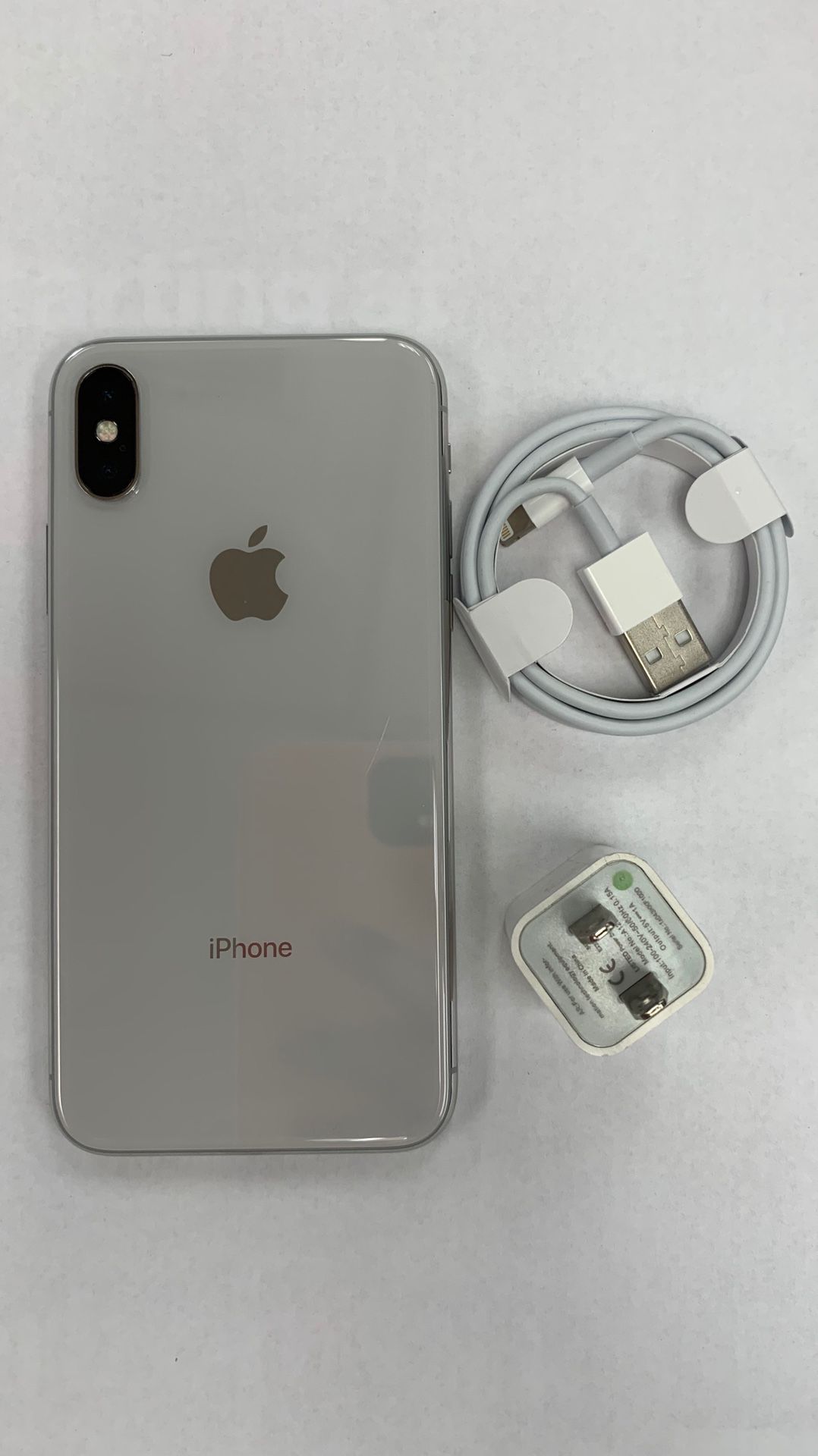 Factory unlocked apple iphone X 64 gb, store warranty!