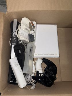 Nintendo Wii w Accessories