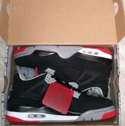 Bred Jordan 4