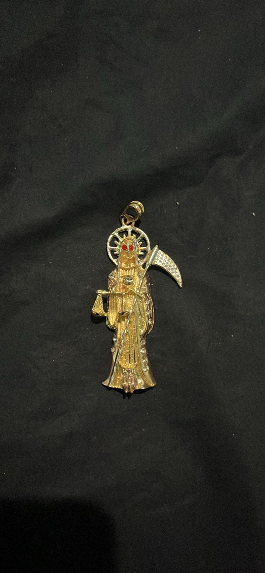 santa muerte Pendant (not Real Gold)