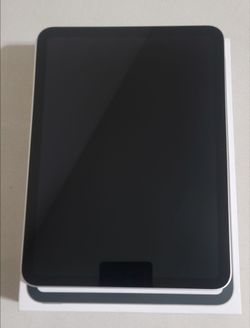 iPad  (A16) 128GB (2025) Silver
Model A3354