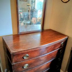 Antique Drexel Mohagany Bowed Front Dresser With Mirror 