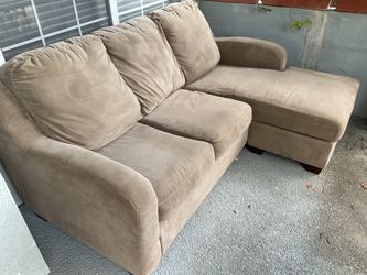 Sofa With Pull-Out Bed and Extension