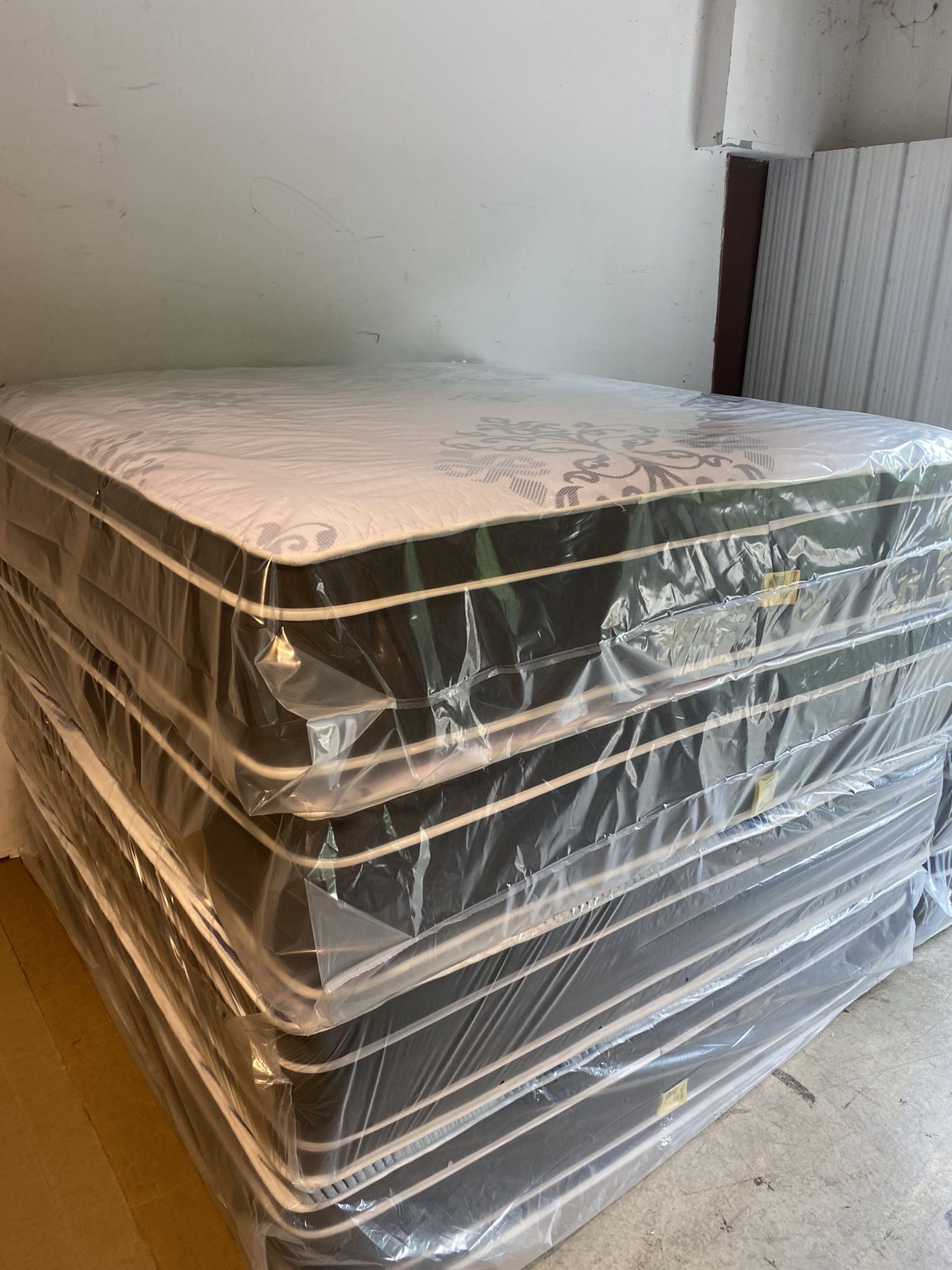 King Pillowtop Set New In Plastic Free Delivery In Atlanta