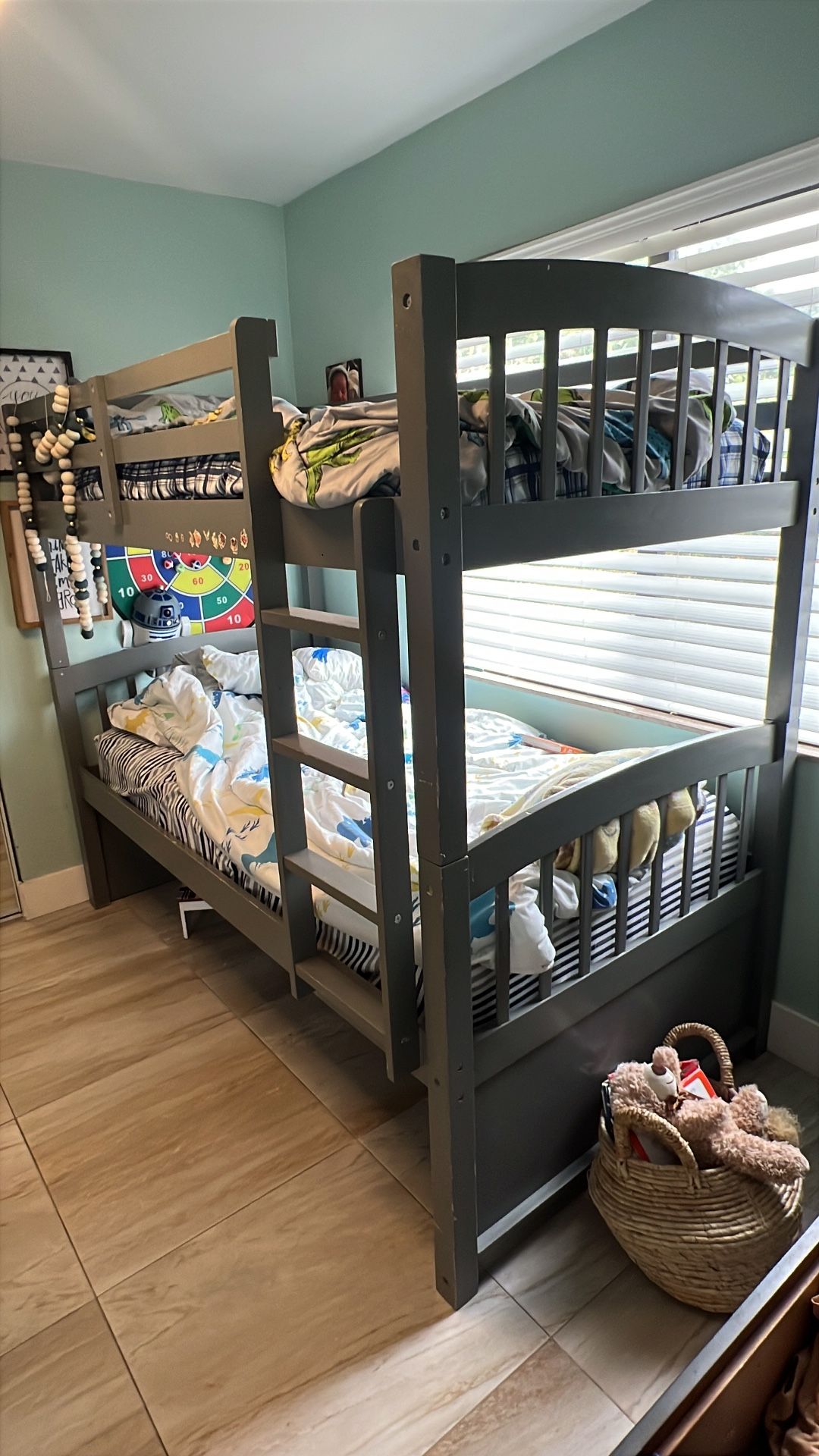 Twin Bunk Bed 
