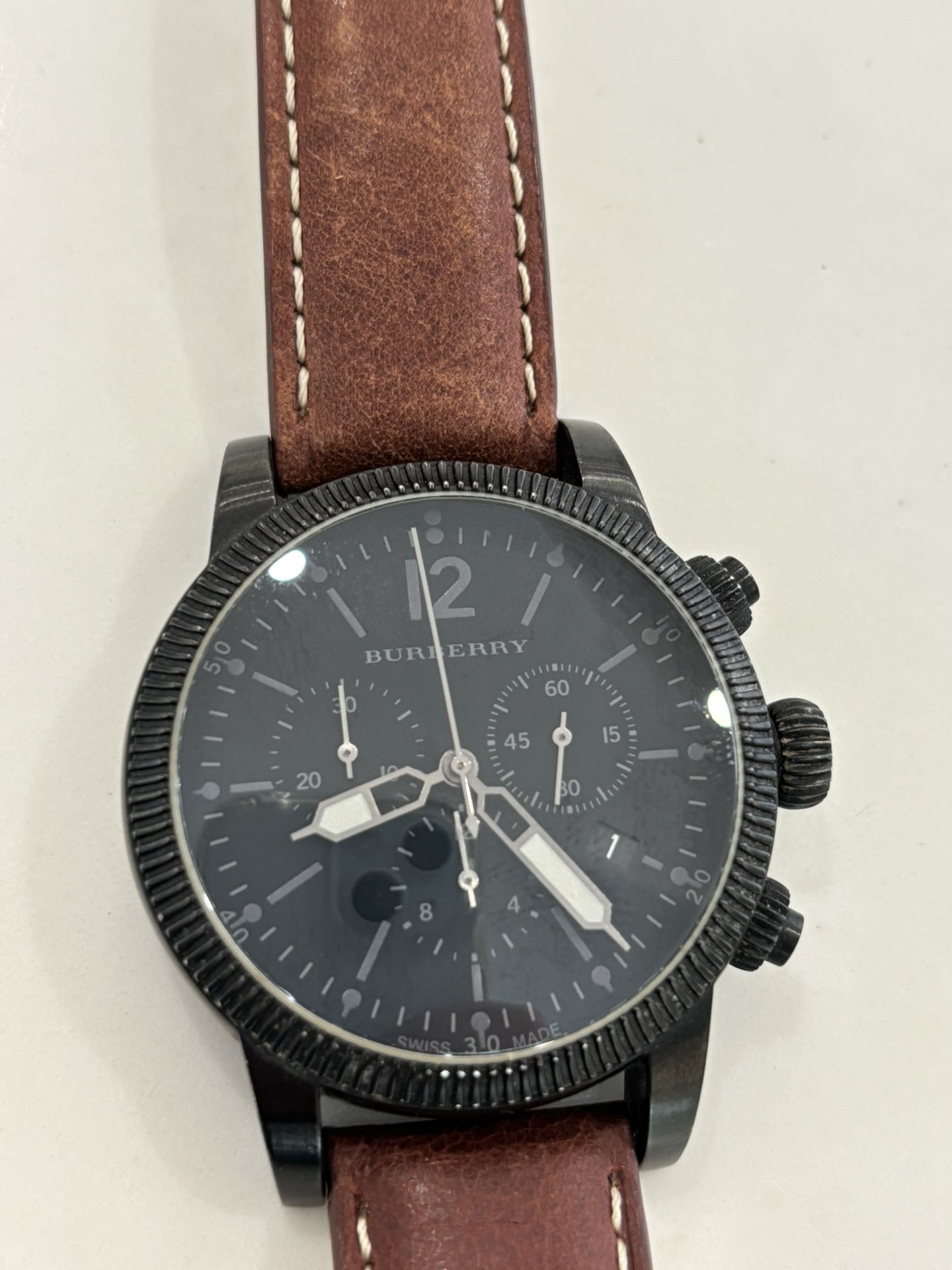 Burberry Men's Chronograph Watch BU7827 – Swiss Made, Classic Look