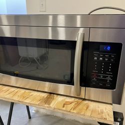 Samsung 1.6 cu. ft. Over-the-Range Microwave, 300 CFM Ventilation, 1,000 Cooking Watts