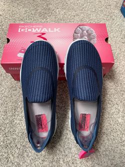 New Women’s Skechers GoWalk 3 Slip-on Walking Shoes Size 8