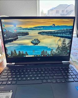 Hp victus (i7,4060,32gb)