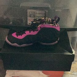 Nike Postie