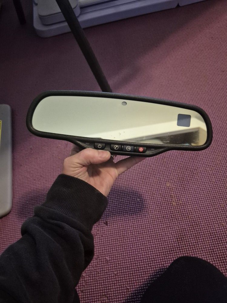 2010-2013 GMC/ Silverado Rearview Mirror ONSTAR
