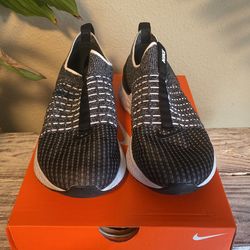 Nike Womens React Size 10
