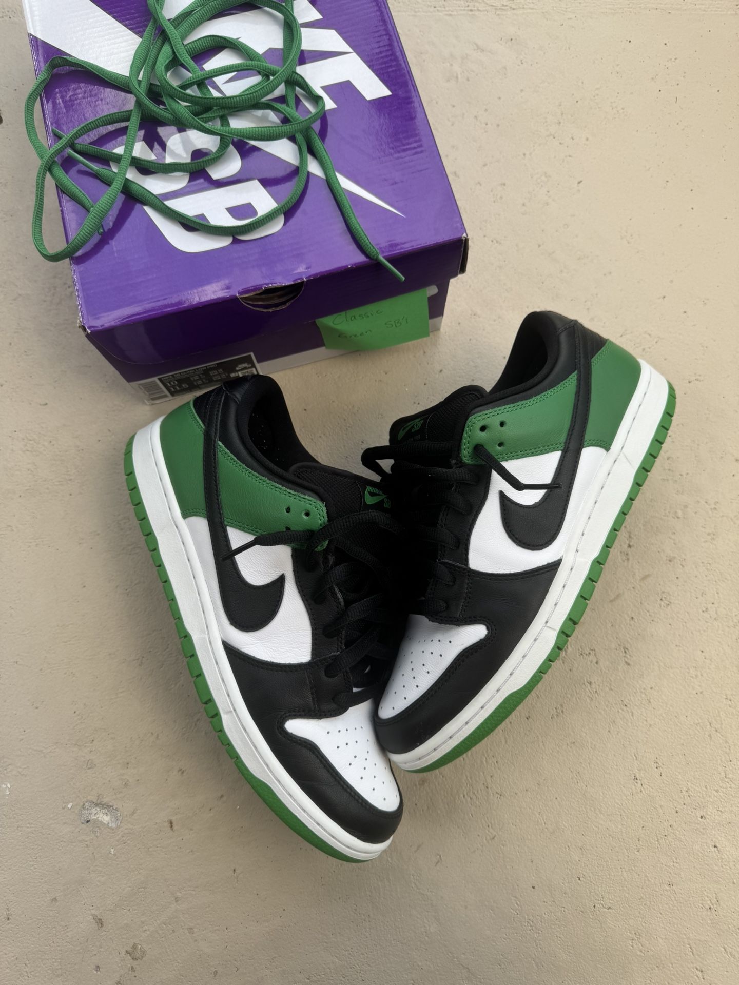 Nike Sb Dunk Low Classic Green Mens 10 Pre Owned With Box