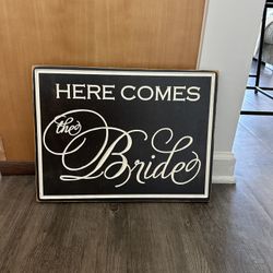 Here Comes The Bride Decor