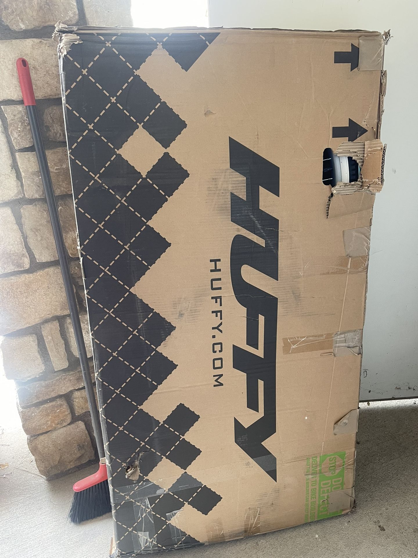 26in Ladies Cruiser Still In Box Pickup Only