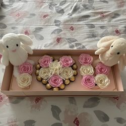 Valentine Day Gift/ Valentine Day Bouquet/ Flower Bouquet/ Flower Arrangement/ Ramos/ Valentine