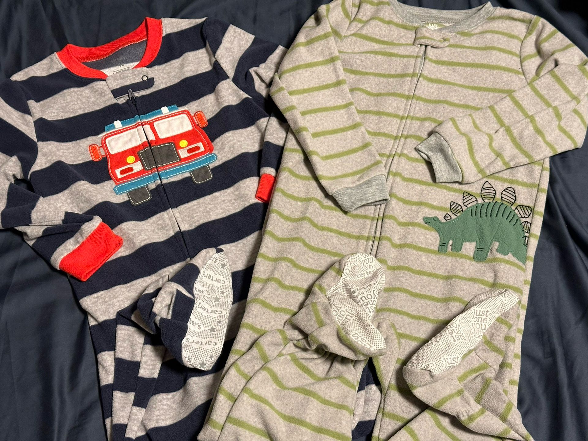 Boys Size 4T Sleeping Onesie Pajamas (2 From Carter’s 