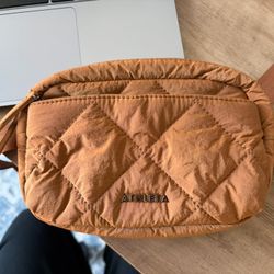 Athleta bag / Fanny / Crossbody 