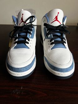 Jordan 3 Levi’s  size 10