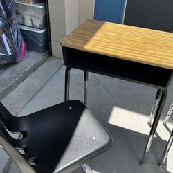 Full Size Desk And Chair Like New