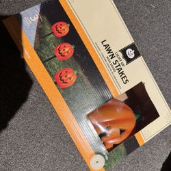 Halloween Lawn stakes - make Spooky noise