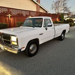 1993 Dodge D350 5.9L Magnum • 83K Original Miles • Super Clean • $4600 OBO
