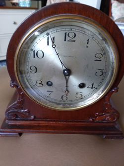 Mid-century Waltham wind up time clock.